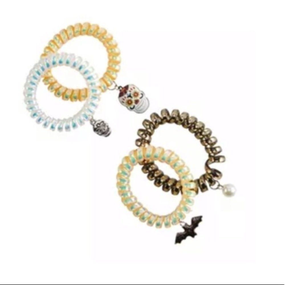 NWT Skull & Bat Charm Halloween Hair Coil Set
